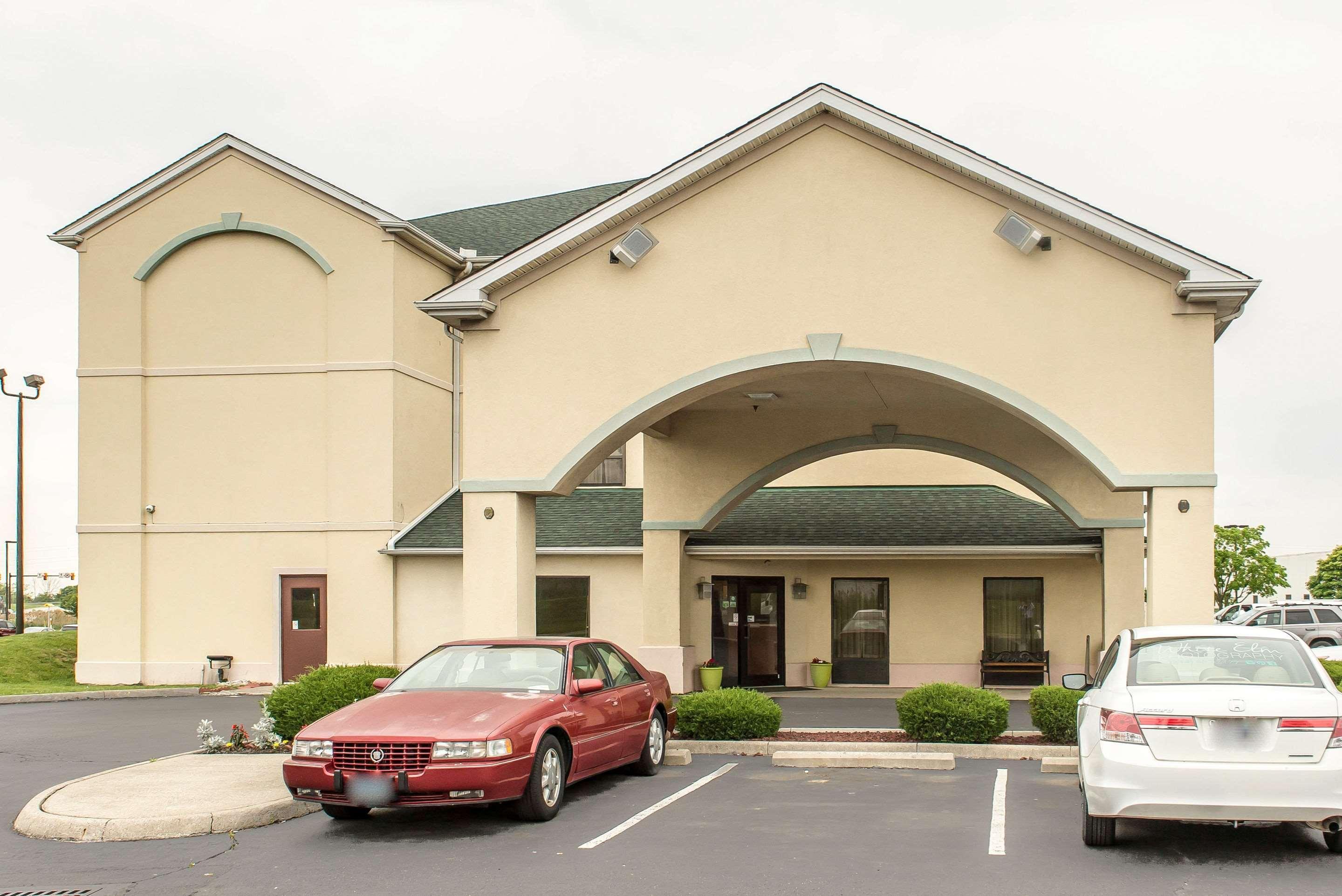 Quality Inn & Suites Columbus West - Hilliard Exterior photo