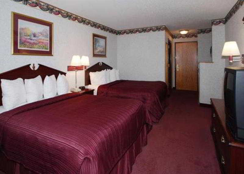 Quality Inn & Suites Columbus West - Hilliard Room photo